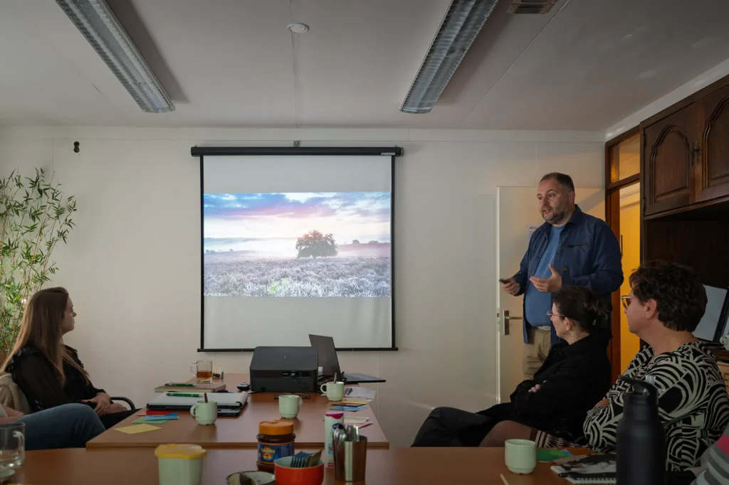 Fotogroep Esch - Inspiratie voor Landschapsfotografie door Dave Zuuring Lezing van Goud naar blauw en zwart