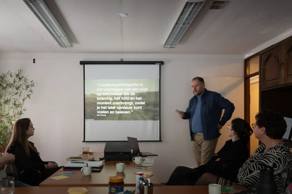 Fotogroep Esch - Inspiratie voor Landschapsfotografie door Dave Zuuring Lezing van Goud naar blauw en zwart