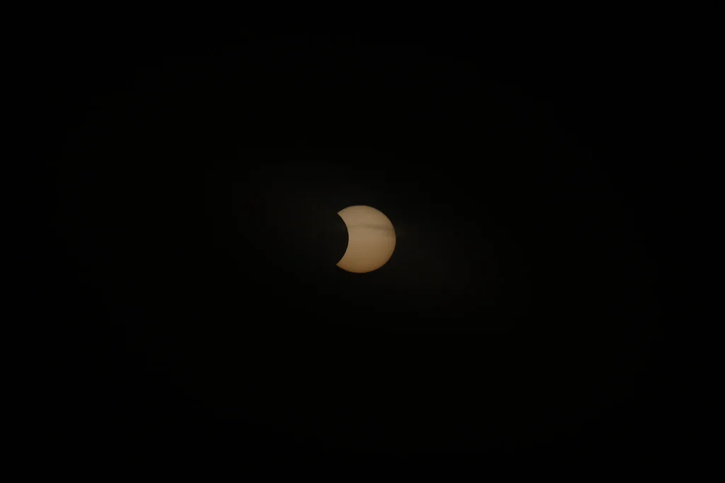 Fotogroep Esch - Zonsverduistering in Esch - Erna - Woensdag 12 augustus 2026